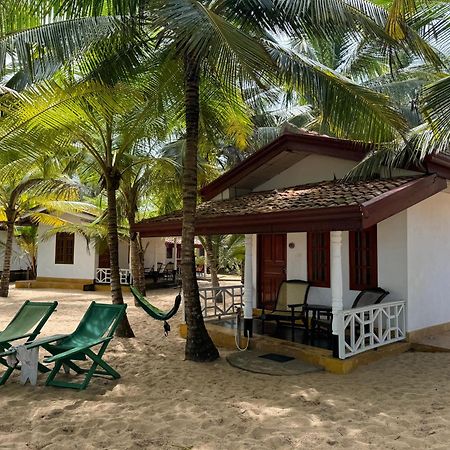 Ibisbird Beach Bungalows, Sport, Spa And Restaurant Тангалла Экстерьер фото