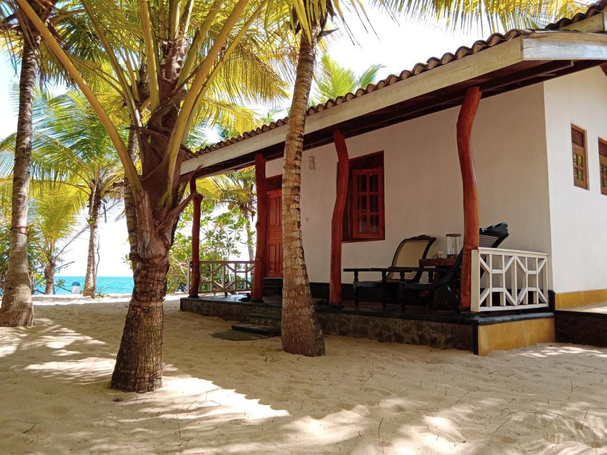 Ibisbird Beach Bungalows, Sport, Spa And Restaurant Тангалла Экстерьер фото