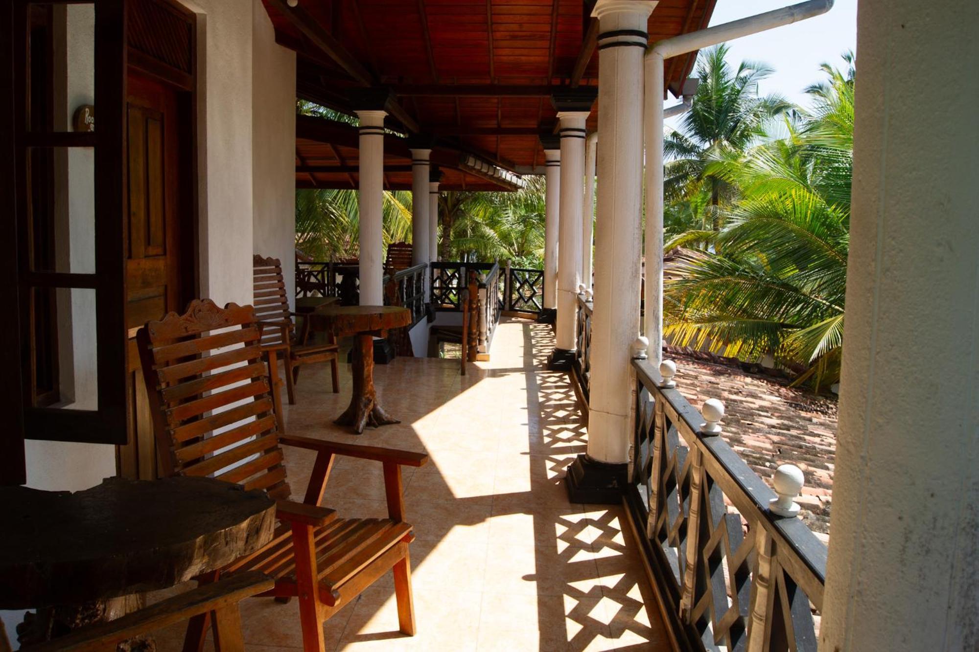 Ibisbird Beach Bungalows, Sport, Spa And Restaurant Тангалла Экстерьер фото