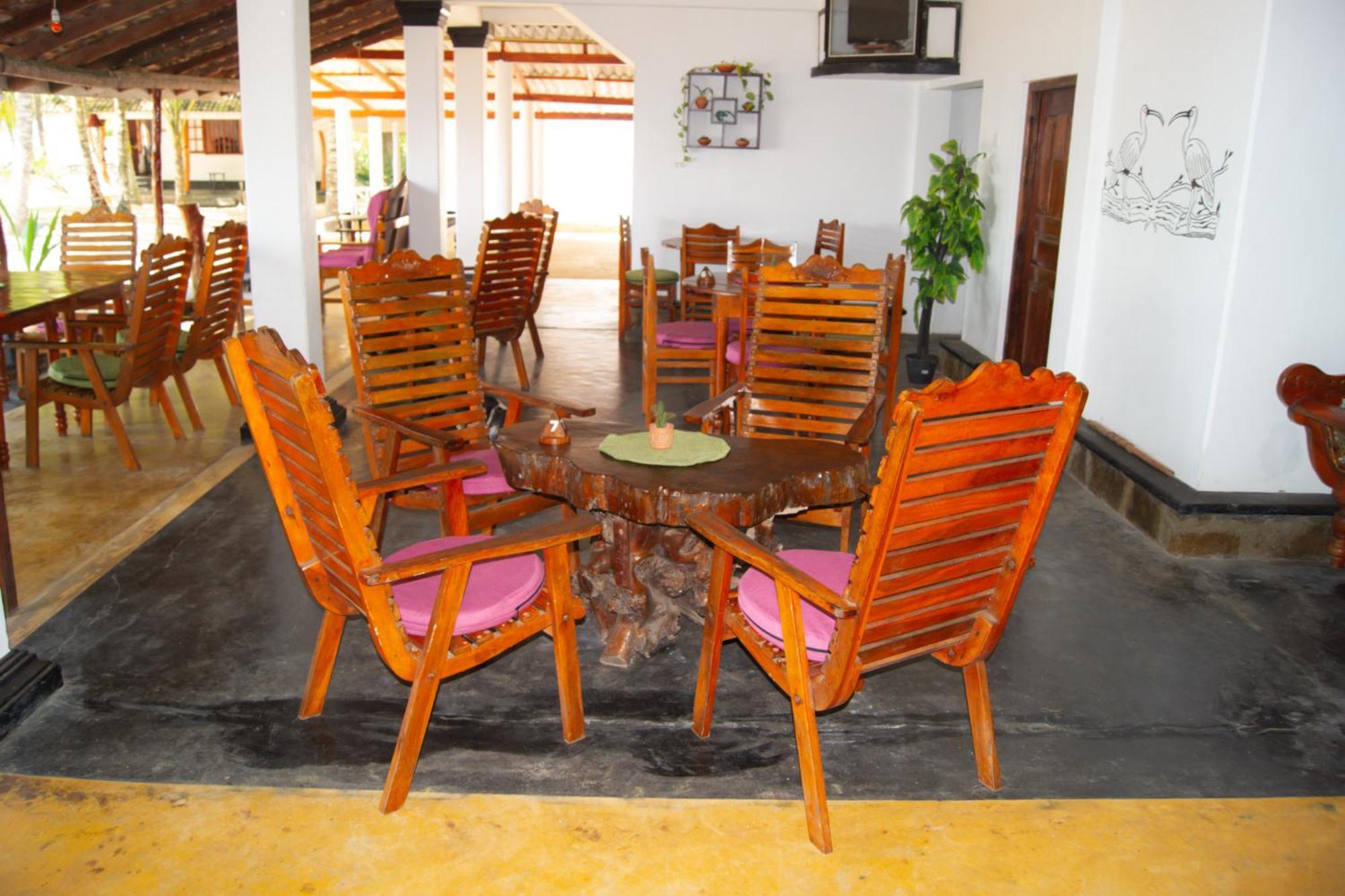 Ibisbird Beach Bungalows, Sport, Spa And Restaurant Тангалла Экстерьер фото