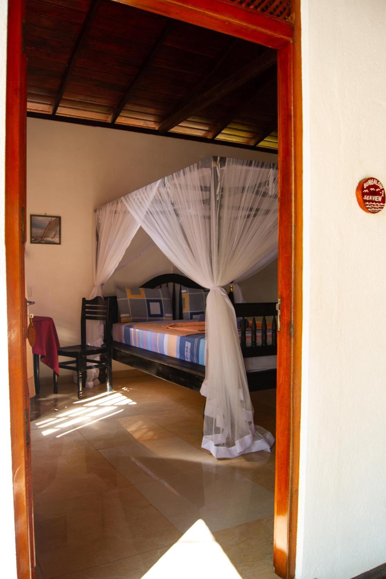 Ibisbird Beach Bungalows, Sport, Spa And Restaurant Тангалла Экстерьер фото