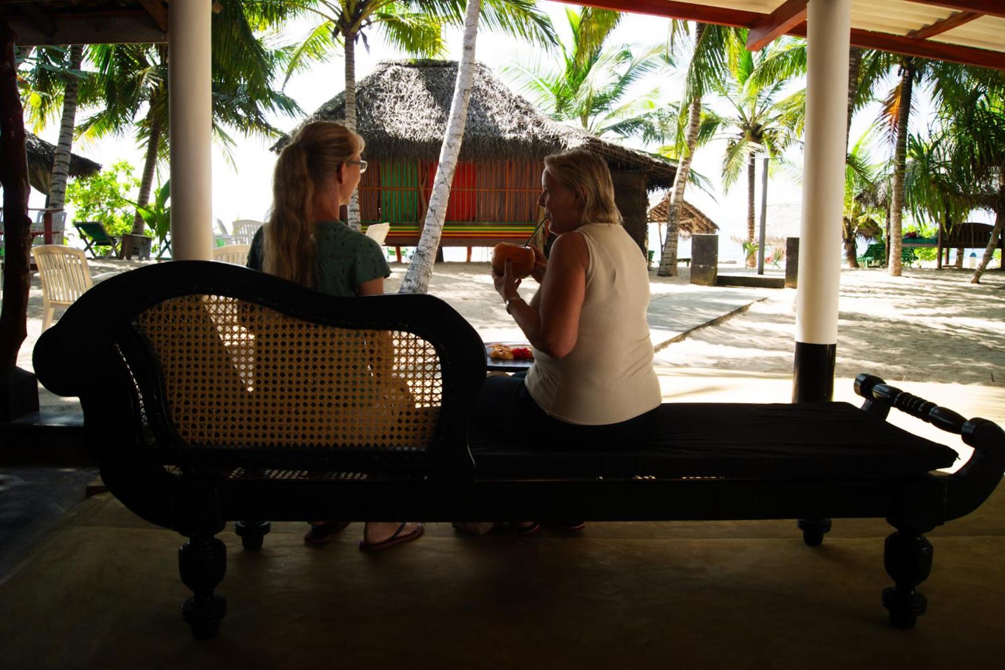 Ibisbird Beach Bungalows, Sport, Spa And Restaurant Тангалла Экстерьер фото