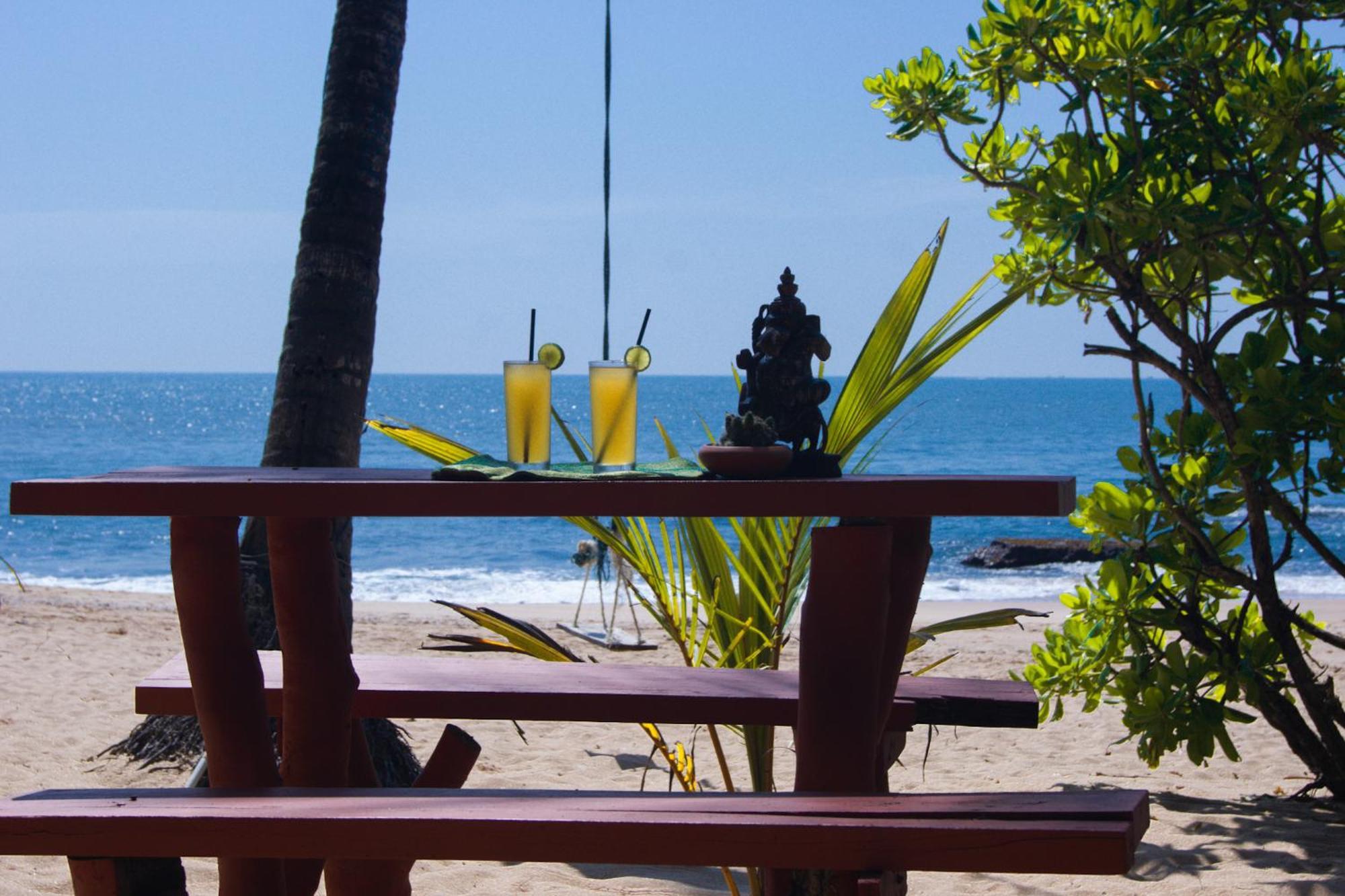Ibisbird Beach Bungalows, Sport, Spa And Restaurant Тангалла Экстерьер фото