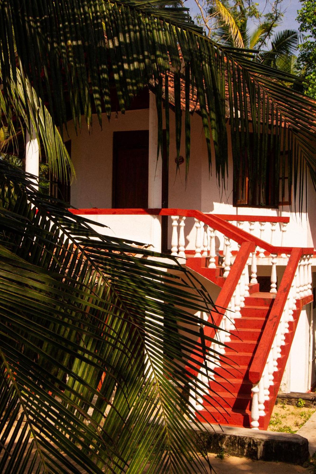 Ibisbird Beach Bungalows, Sport, Spa And Restaurant Тангалла Экстерьер фото