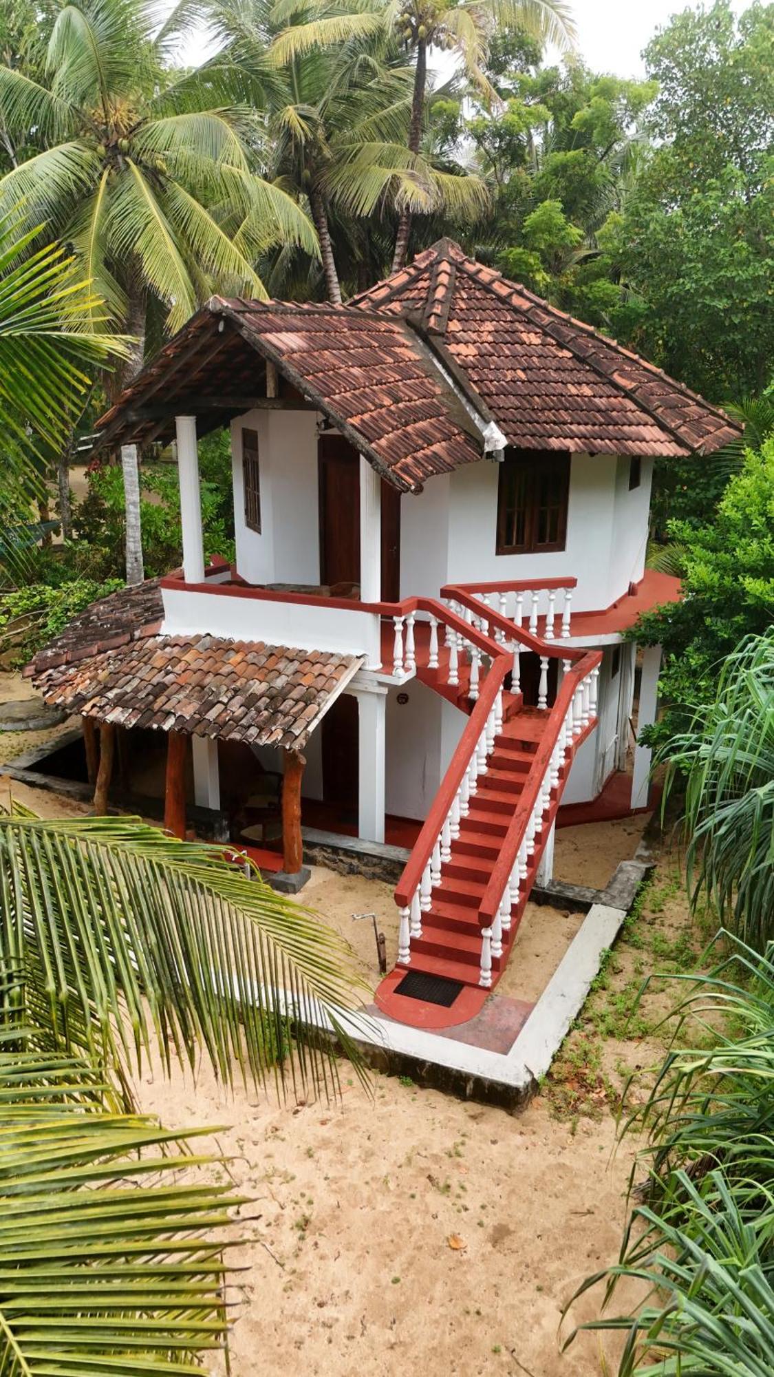 Ibisbird Beach Bungalows, Sport, Spa And Restaurant Тангалла Экстерьер фото