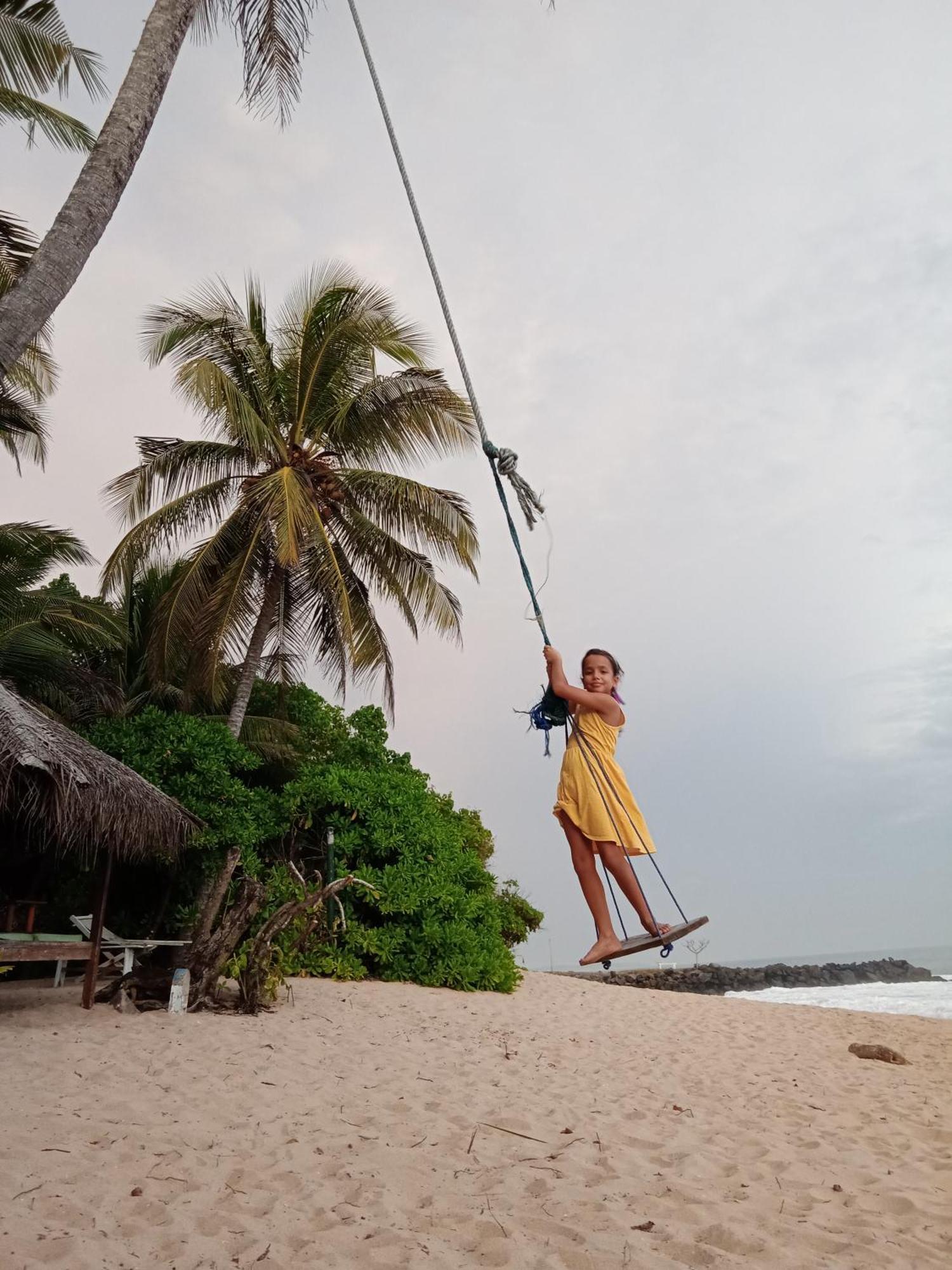 Ibisbird Beach Bungalows, Sport, Spa And Restaurant Тангалла Экстерьер фото